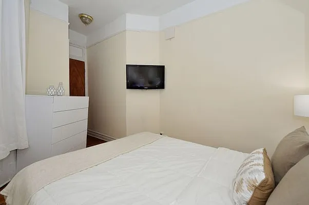 Rented by Eisenberg Exclusives | media 45