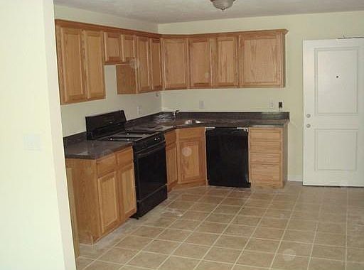 2nd image of 108 California Ave APT 201