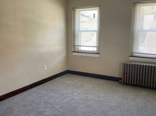 27 Cedricton St APT 1, Pittsburgh, PA