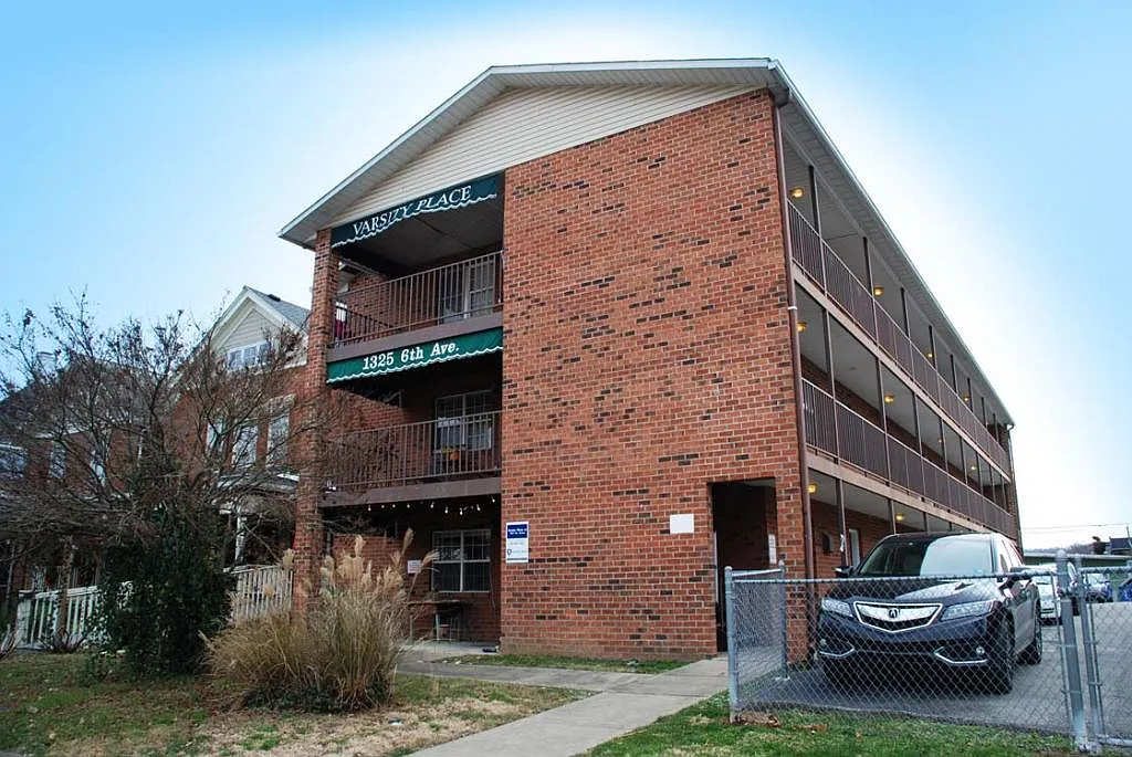 1325 6th Avenue Apt. 10 — Photo 1