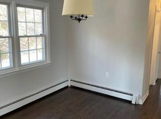 210 Tokeneke Rd, Darien, CT 06820