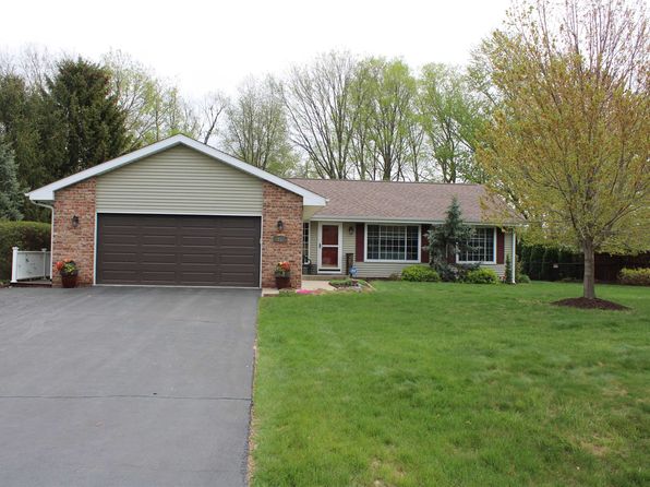 13775 De La Tour Ct, Rockton, IL 61072