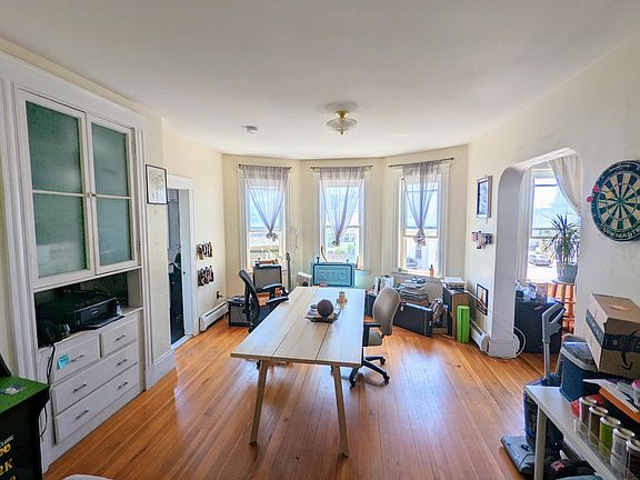 3rd image of 92 Medford St #3