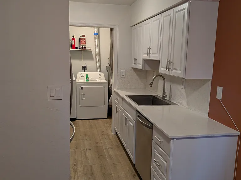 923 Orange Isle — Photo 6