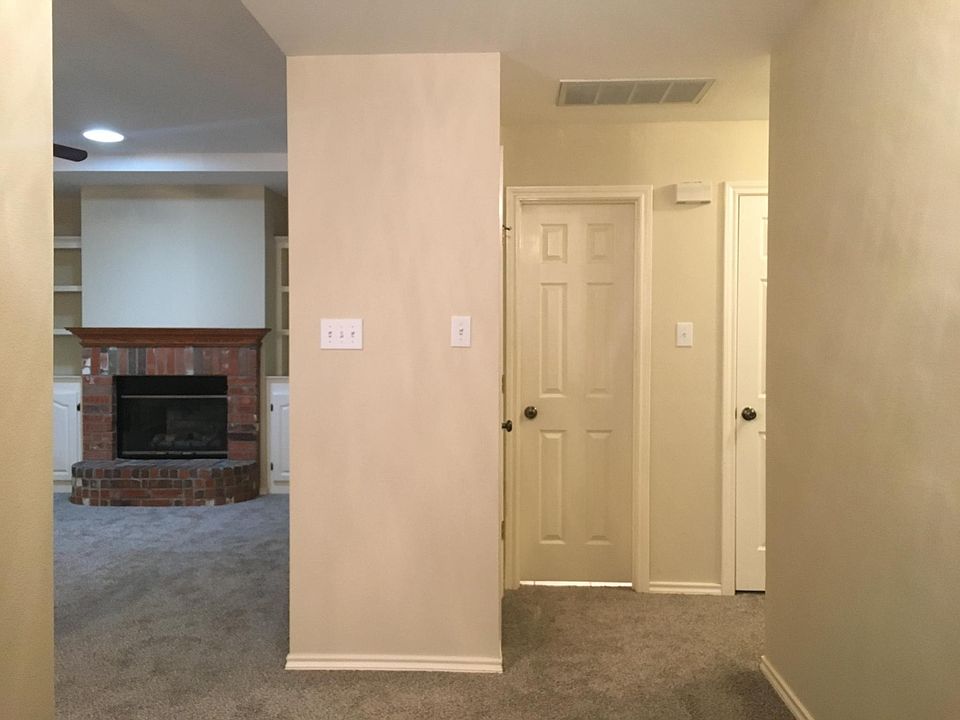 1st image of 210 Idle Creek Ln