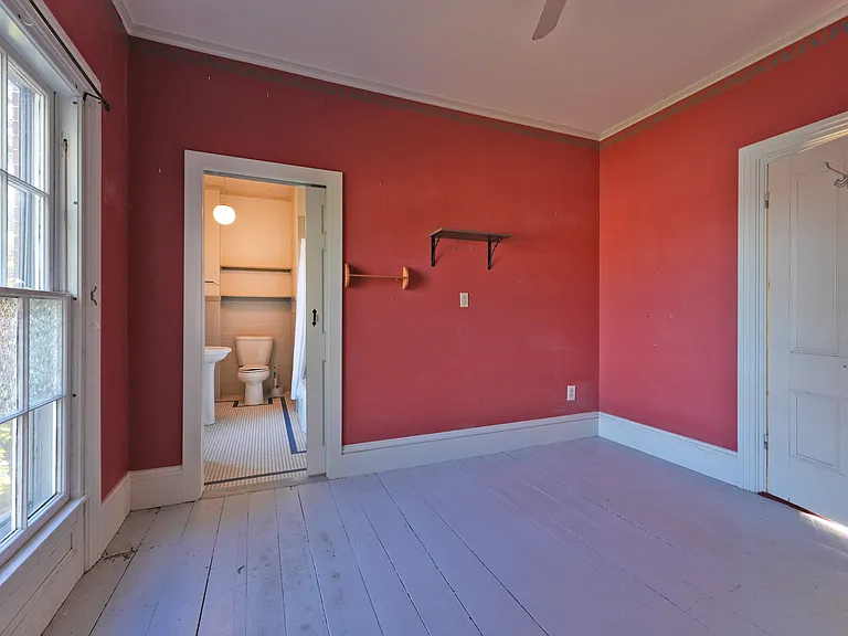 11 Lincoln St — Photo 16
