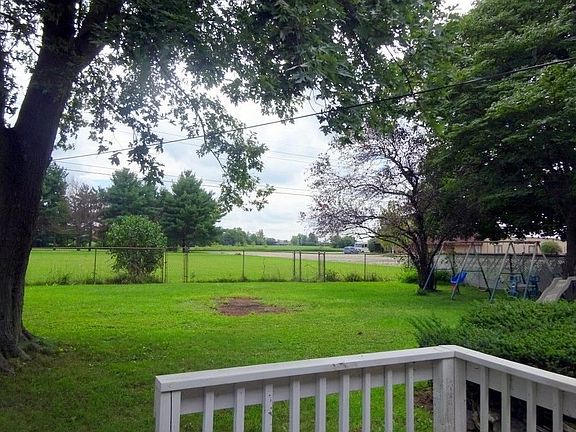 BACKYARD IS FULLY FENCED