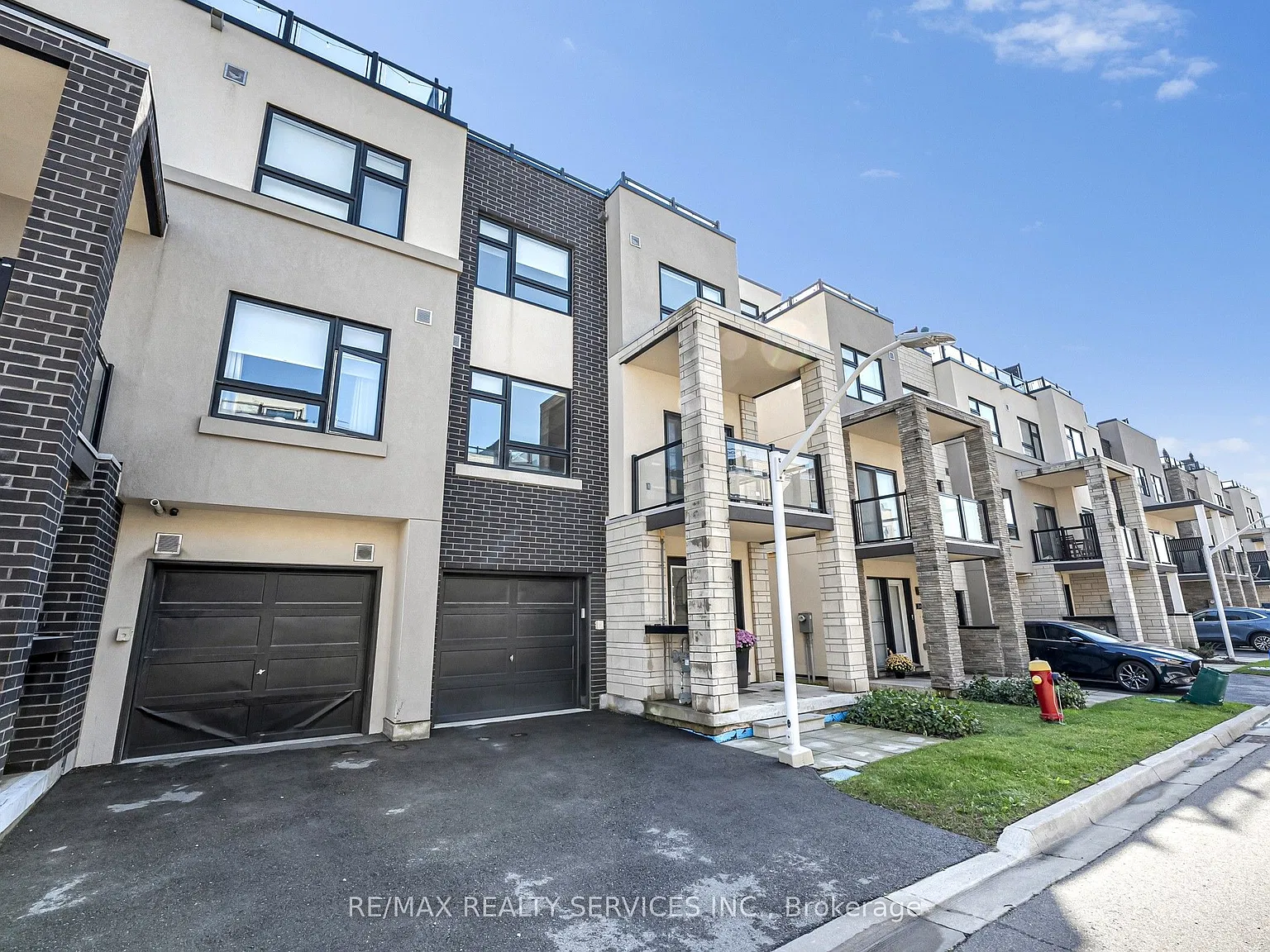 1121 Cooke Blvd — Photo 3