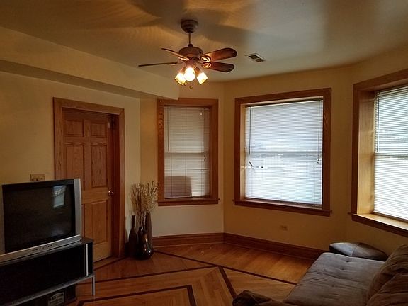 4th image of 3229 W Cortez St #G