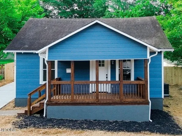 206 Hillcrest Dr, Knoxville, TN 37918