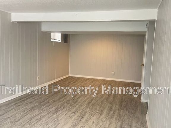 3rd image of 6109 N Broadway Ave