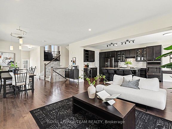 5th image of 255 Meynell Rd