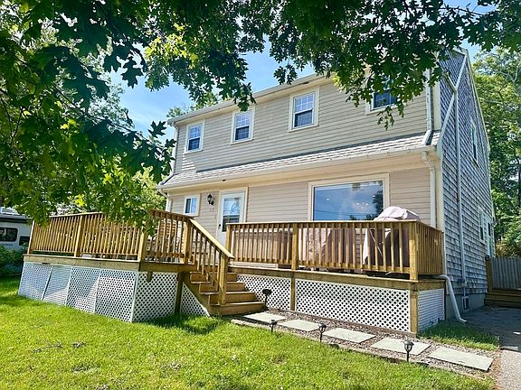 3rd image of 53 Vine Brook Rd