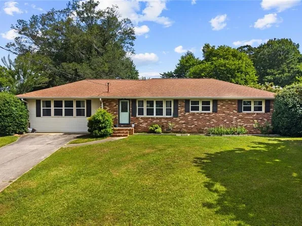 8 Cameo Dr NW, Rome, GA 30165