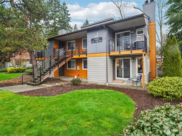 10822 NE 148th Lane #J102, Bothell, WA 98011