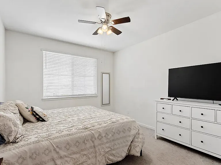 3652 Edington Dr — Photo 39