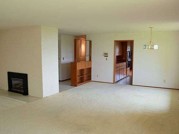 Large living space & great fireplace.