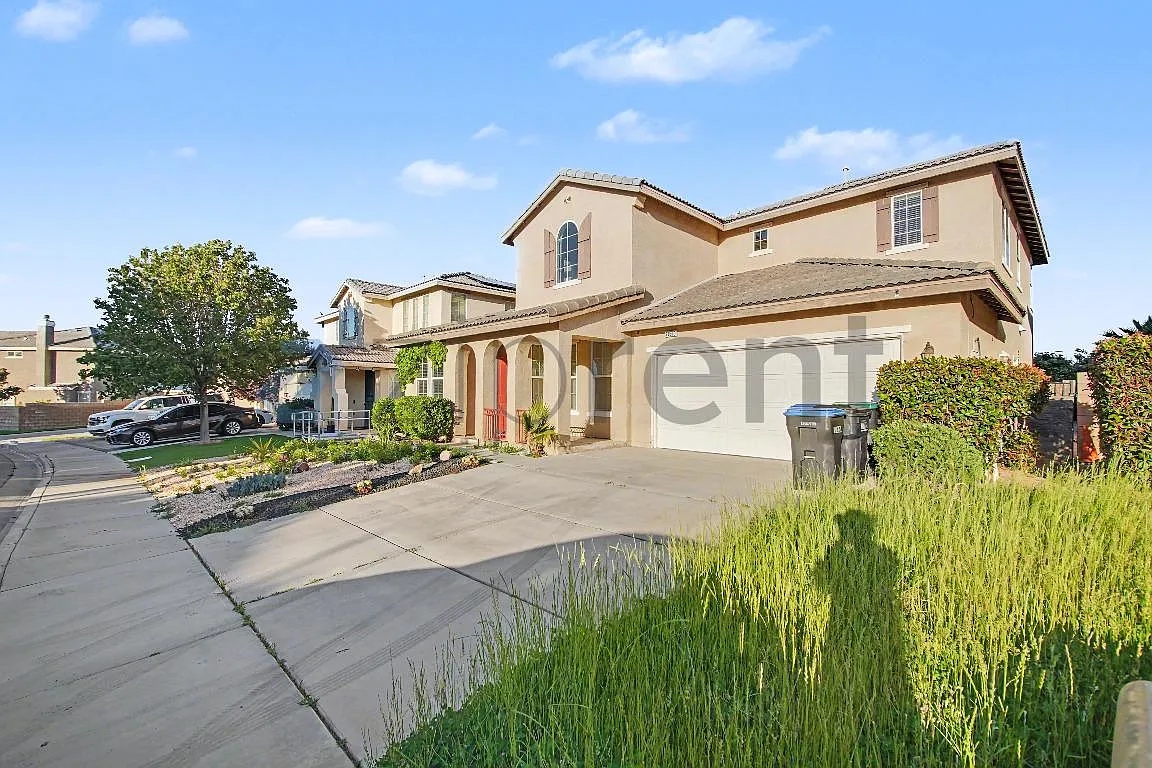 Building Photo - 40510 Esperanza Way