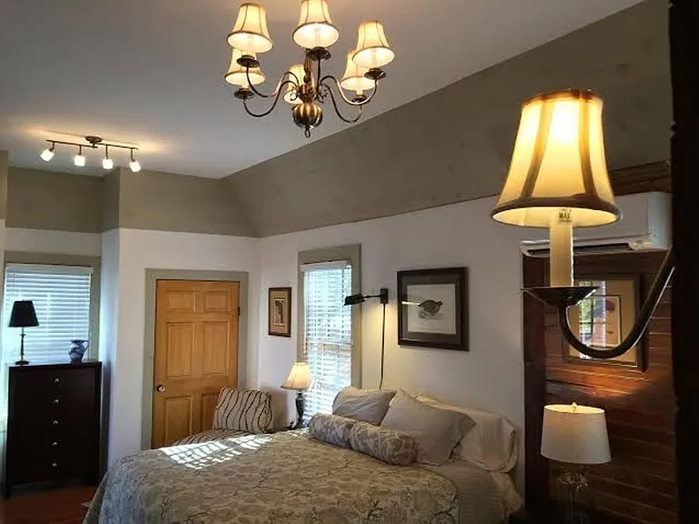 King Bedroom