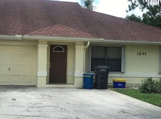 1241 Staghorn Ct, Wellington, FL 33414