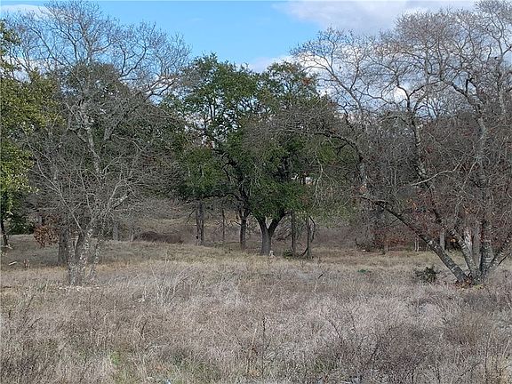 3rd image of 3304 Whitt Creek Trl