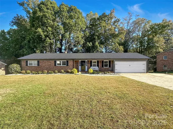 812 Hill St, Shelby, NC 28152