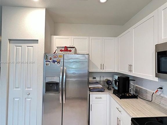 2nd image of 20610 NE 5th Pl #6104