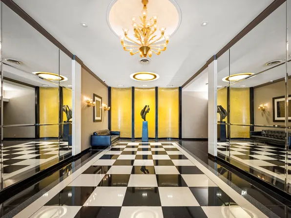 165 East 72nd Street image 10 of 12