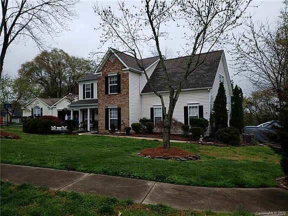2nd image of 117 S Mulberry Ct