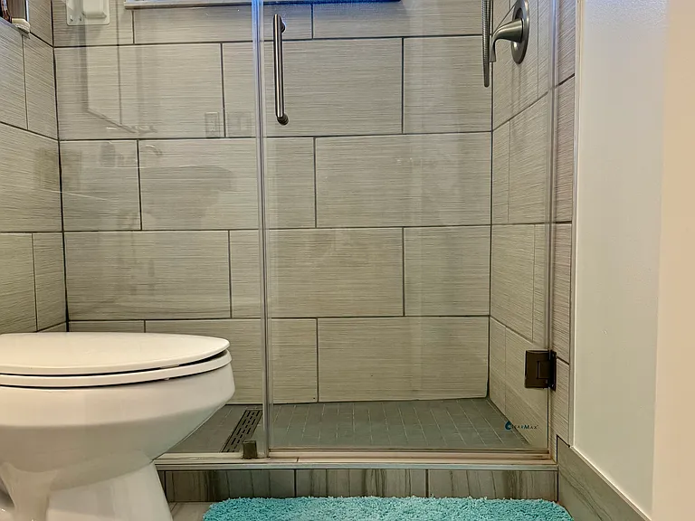 Second step in shower - 2.5 inch step in - full bath