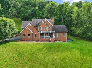 588 Marion Ave, Tazewell, VA 24651