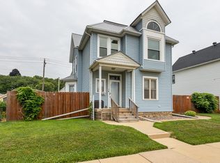 2938 Washington St, Dubuque, IA 52001