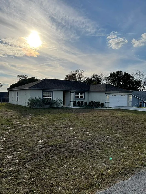 4 bed, 1661 sqft, $2,200 — Photo 2