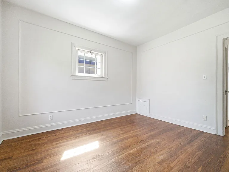 3214 Yorkshire Rd #101 — Photo 10