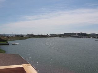 35 Bay St APT 4, Hull, MA 02045