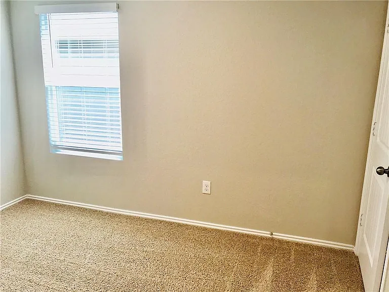 6009 Xene Dr — Photo 10