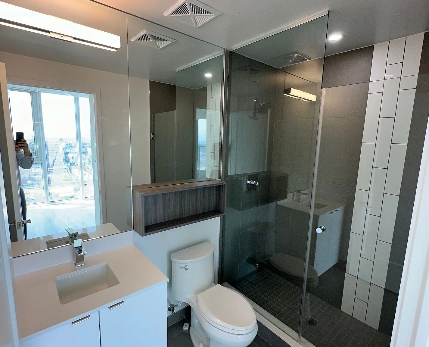 2 bed, $2,700 — Photo 2