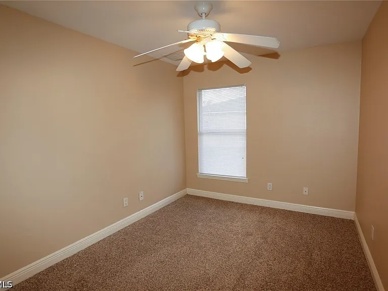4754 Leonard Blvd S — Photo 13