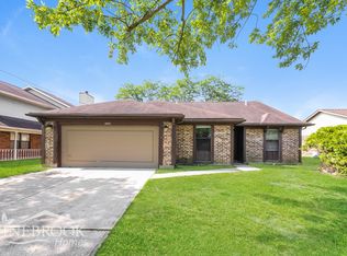 6522 Shull Rd, Dayton, OH 45424