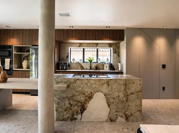 1820 SW 10th St, Miami, FL 33135