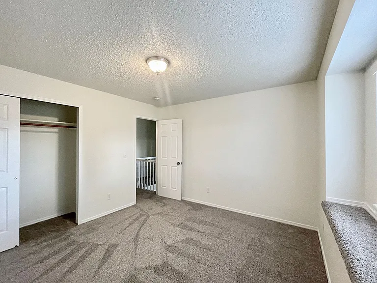 6675 Stonehedge Dr — Photo 32