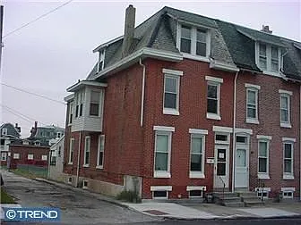 222 Knox St photo 1