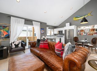 718 Marguerite Ave #1/2, Corona Del Mar, CA 92625