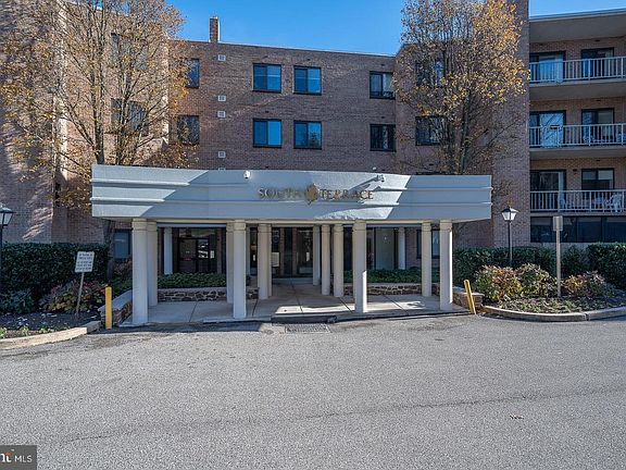 2nd image of 1637 Oakwood Dr APT S114