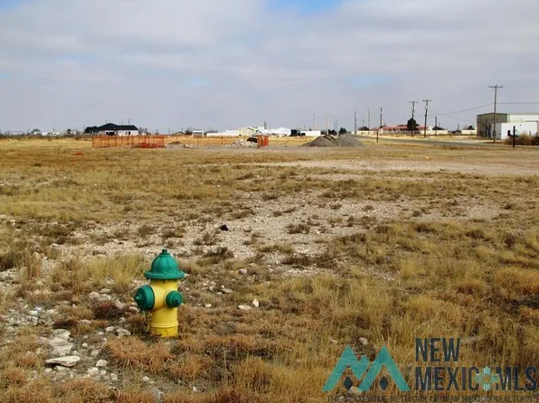 6721 N World Dr, Hobbs, NM 88242