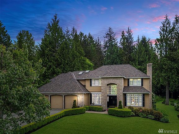 Fabulous Location; Close To Microsoft, Downtown Redmond, Schools, Parks, And Amenities. The Septic Has Been Pumped And Inspected.