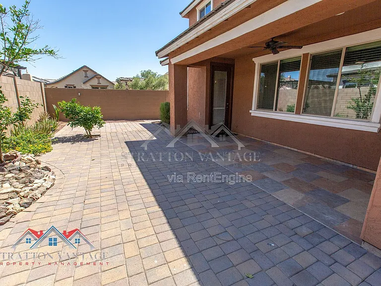 7311 N 90th Ave — Photo 48