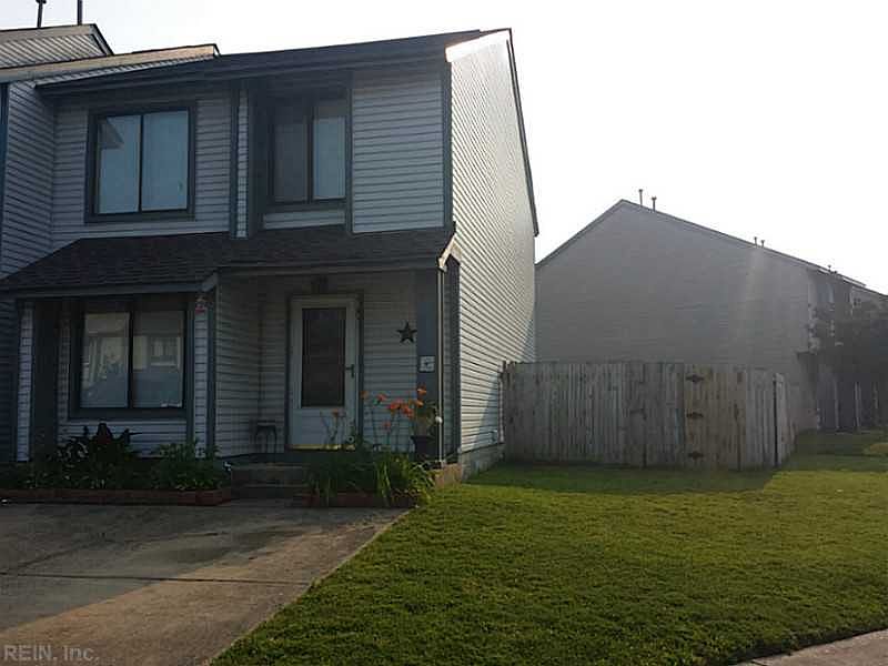 1st image of 751 Quesnel Dr