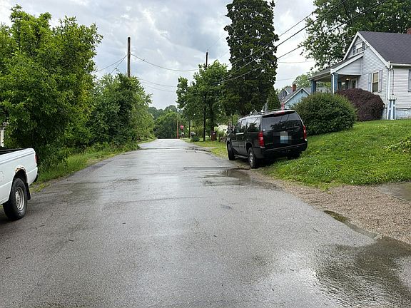 4th image of 520 Mason Rd
