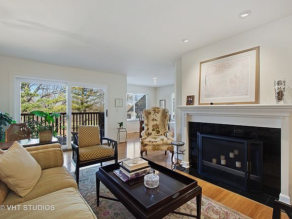 2nd image of 754 Golf Ct #982